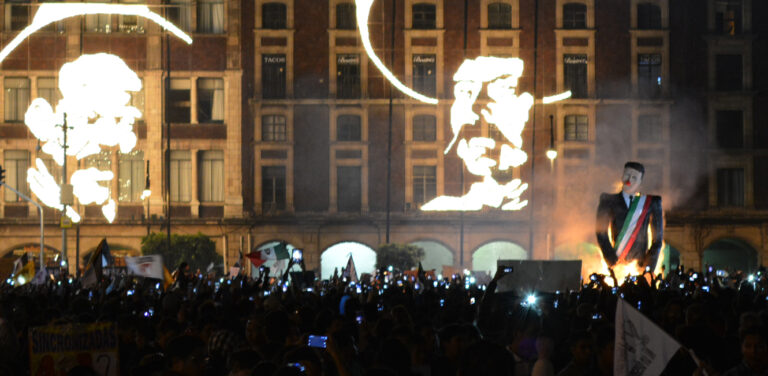 Fotoreportaje: #ParoNacional20NovMx / Solidaridad y terrorismo de Estado