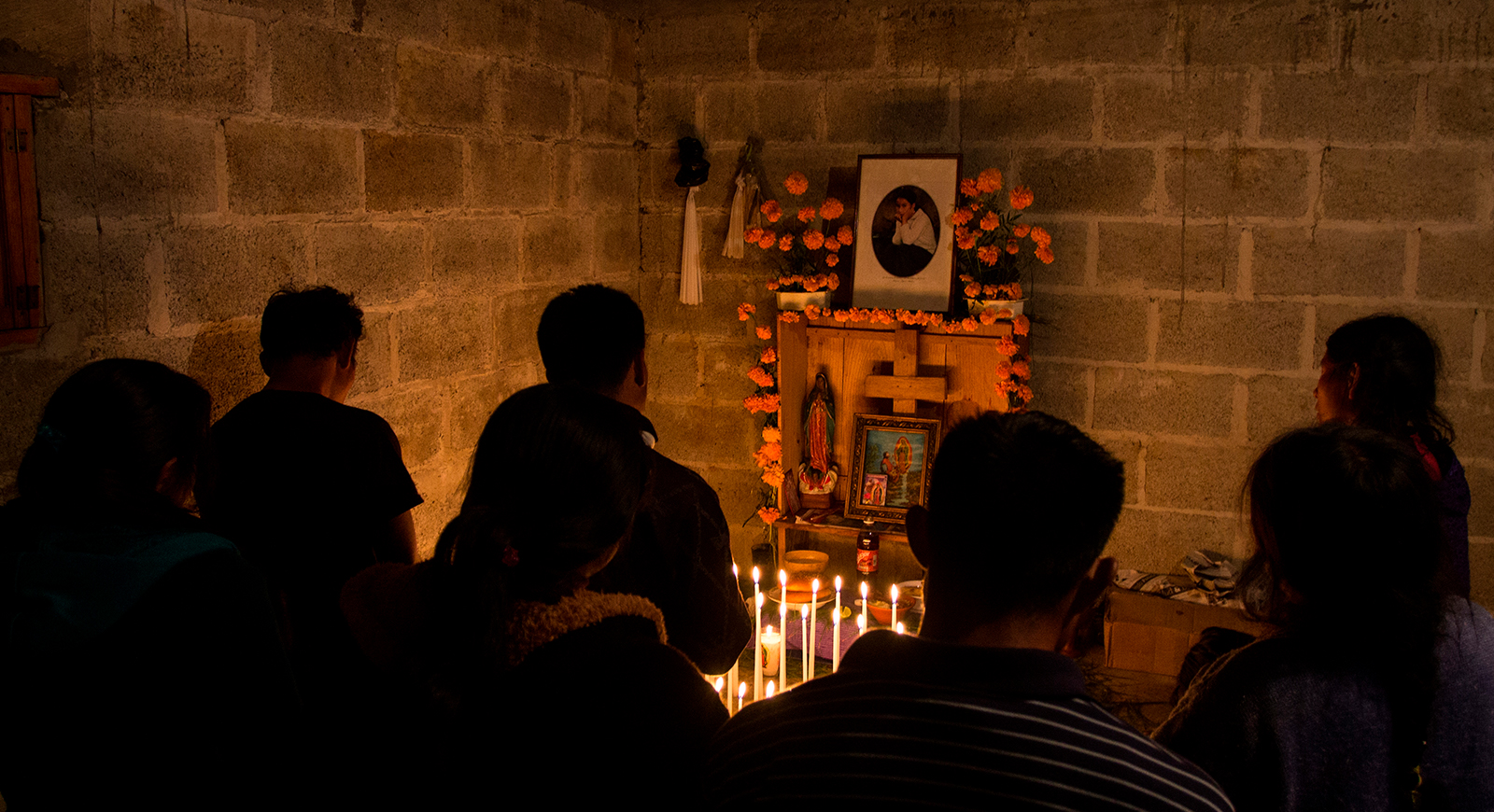 Banavil: La intimidad del retorno provisional para el día de todos los santos