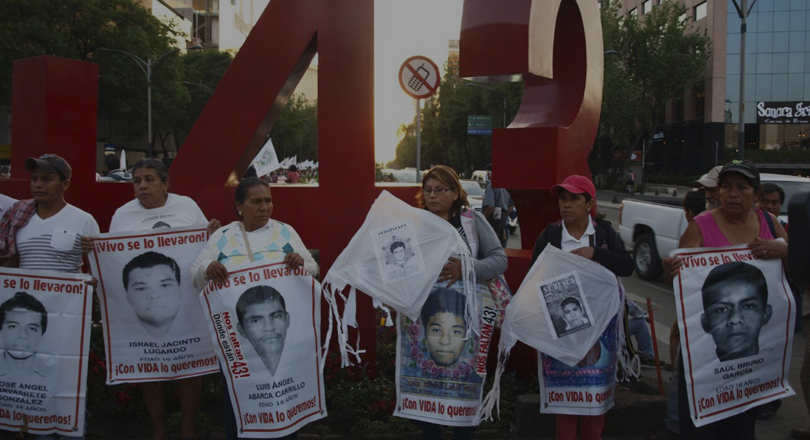 XXVII acción global por Ayotzinapa y México en la CDMX