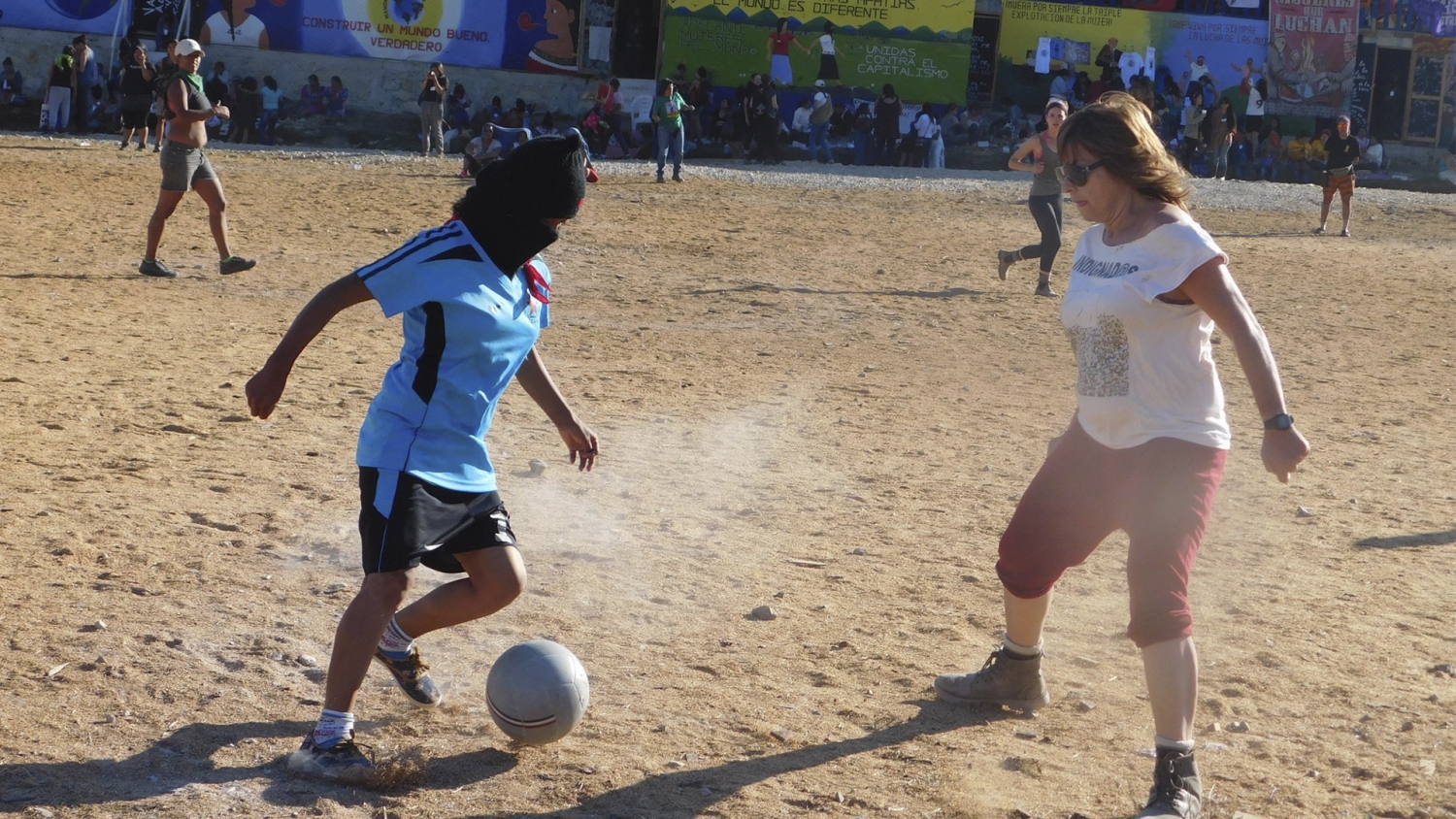 De cuando me cantaron “Las Mañanitas” las zapatistas