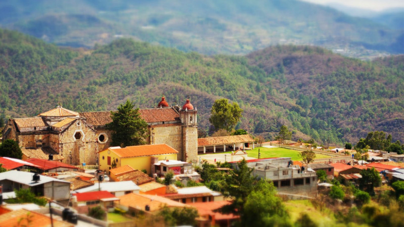 Pueblo mágico logra cancelar concesión minera; más de 400 siguen vigentes en Oaxaca