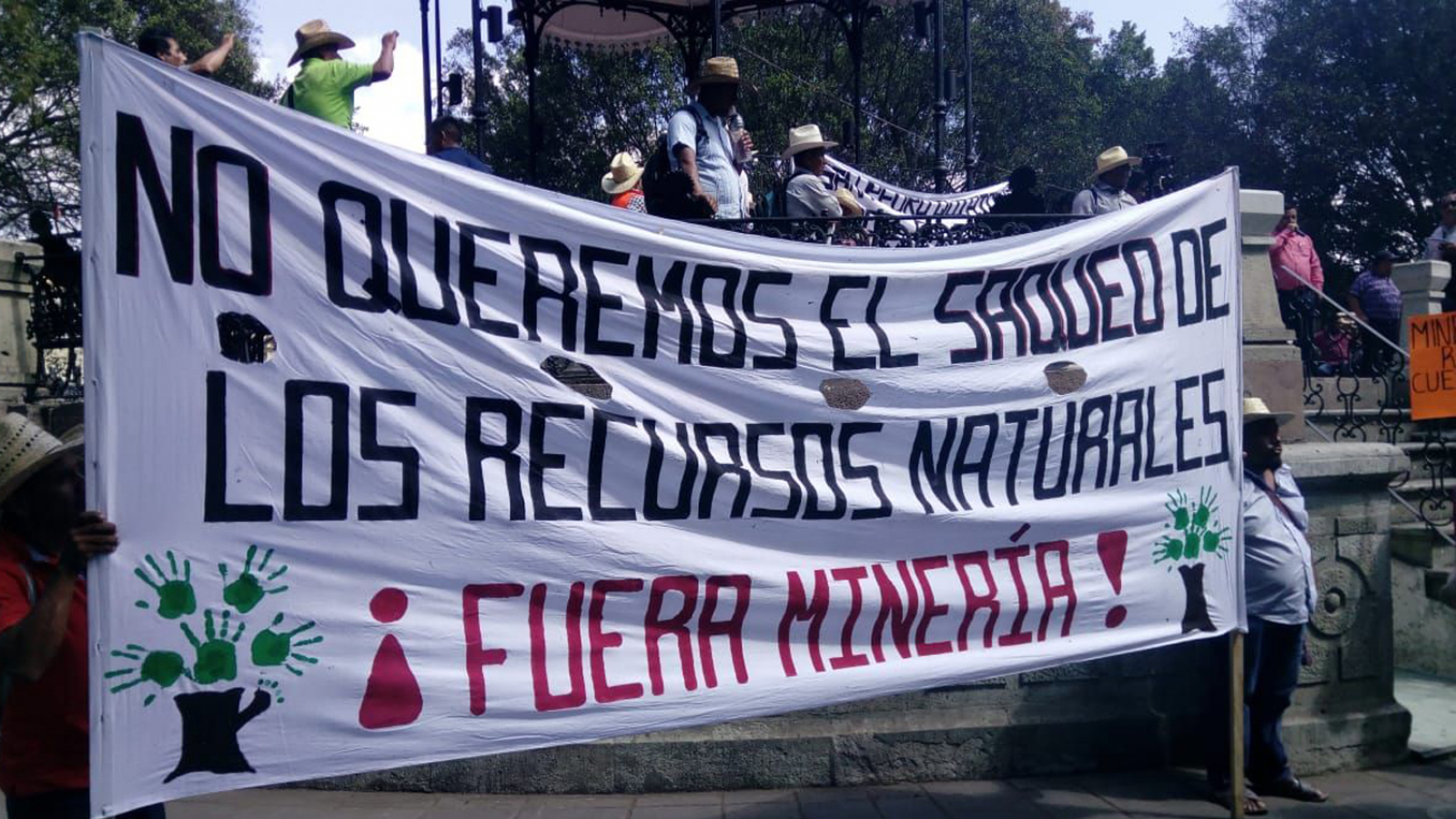 Comunidad indígena marcha contra minera estadounidense