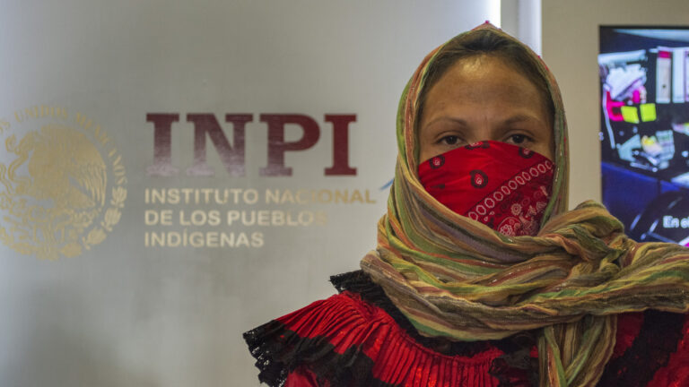 Comunidad Indígena Otomí toma las instalaciones del INPI, en av. México-Coyoacán